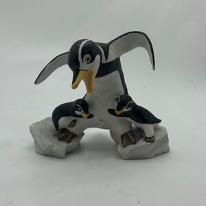 “Which way “Penguin Family Figurine - Black and White